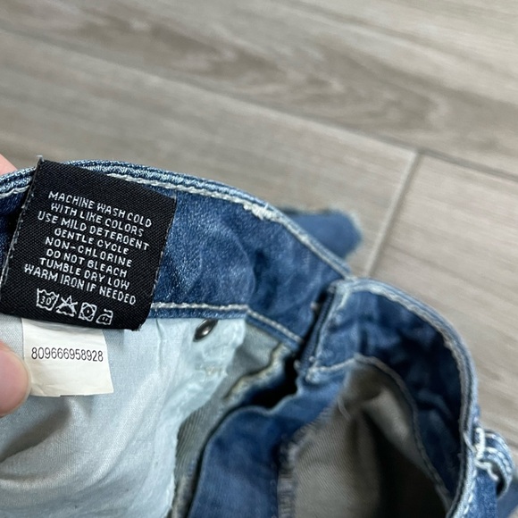 S&P Standards & Practices | Women’s Jean Shorts, Longer Length, Size 32••• - Picture 7 of 11